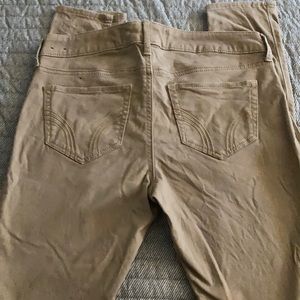 Hollister khaki skinny jeans